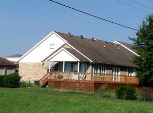 767 Oakpointe Dr, Maysville, KY 41056