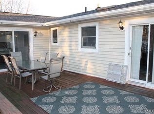 187 Maple Rd, Wading River, NY 11792