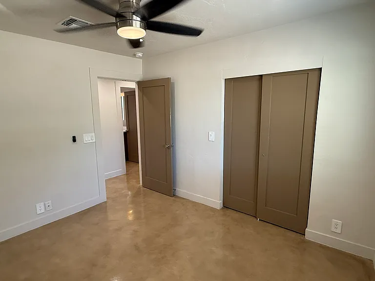 426 S Stratford Dr — Photo 21