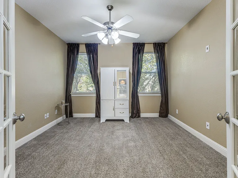 4931 Homer St #4931 — Photo 22