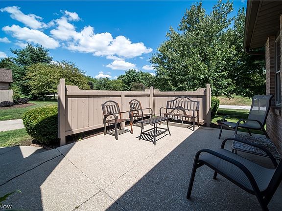 2nd image of 345 Greenbriar Dr