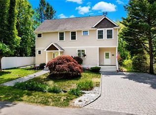 94 Daytona Ave, Narragansett, RI 02882