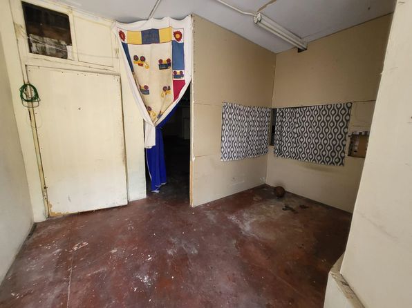 laredo-texas-250961156 picture