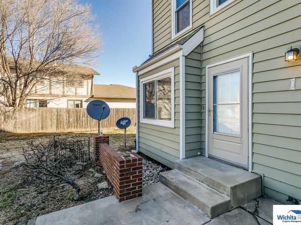 9324 E Funston St APT 1