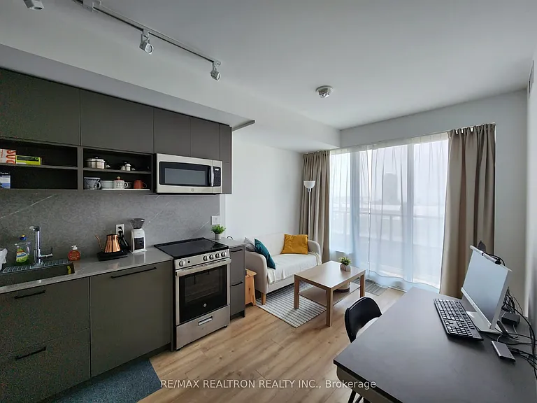 135 Liberty St #911 — Photo 3