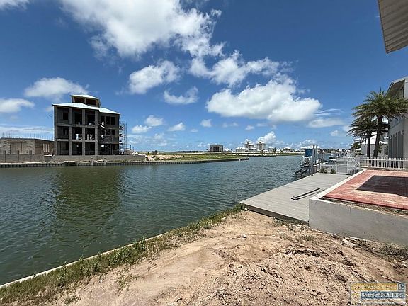 3rd image of 408 Shore Dr
