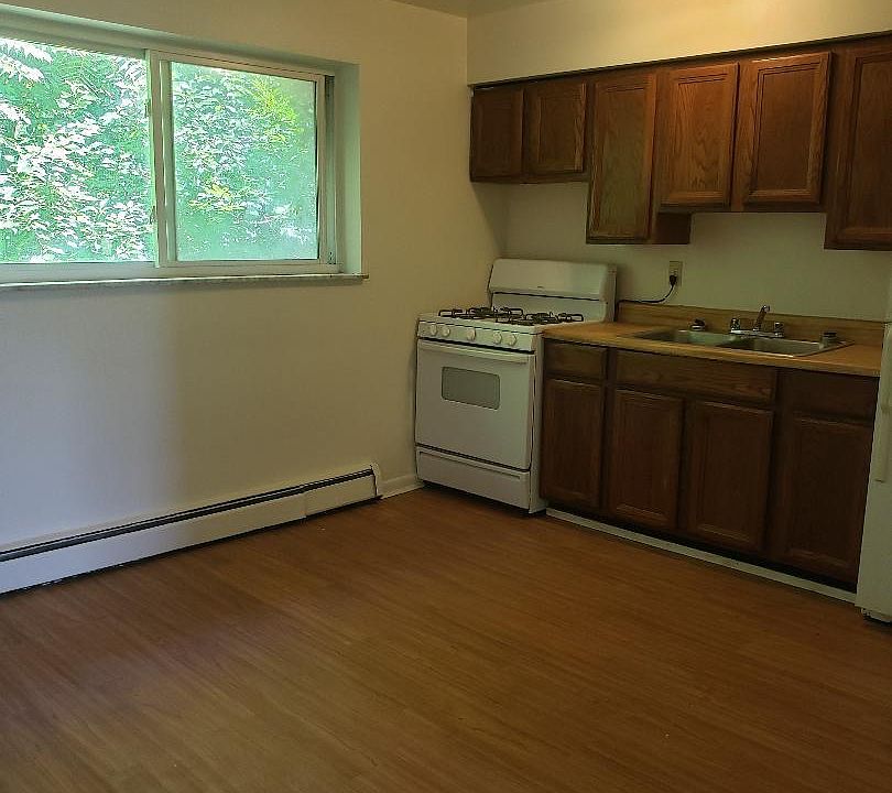 1st image of 2886 W McMicken Ave APT 4