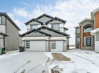 304 33rd Ave NW, Edmonton, AB T6T2V8