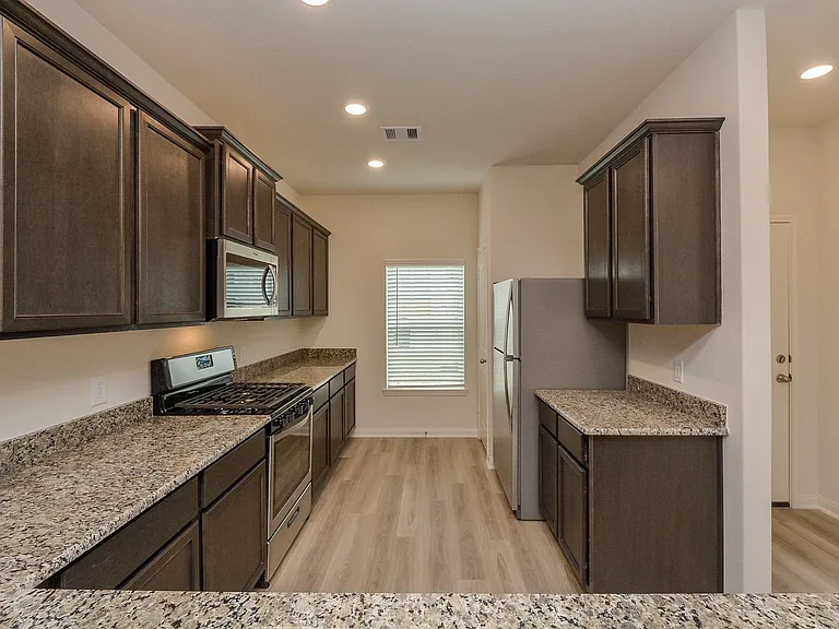 21339 Rachel Manor Dr — Photo 4