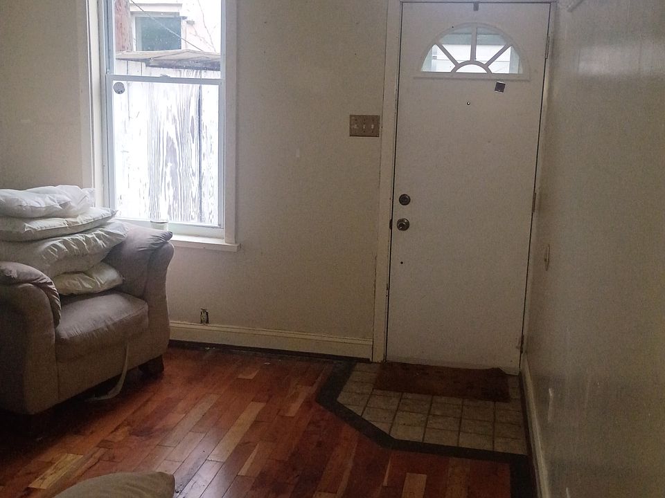 1st image of 3301 Marshall Ct