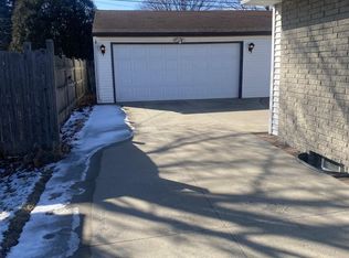 1804 16th Ave, Kenosha, WI 53140