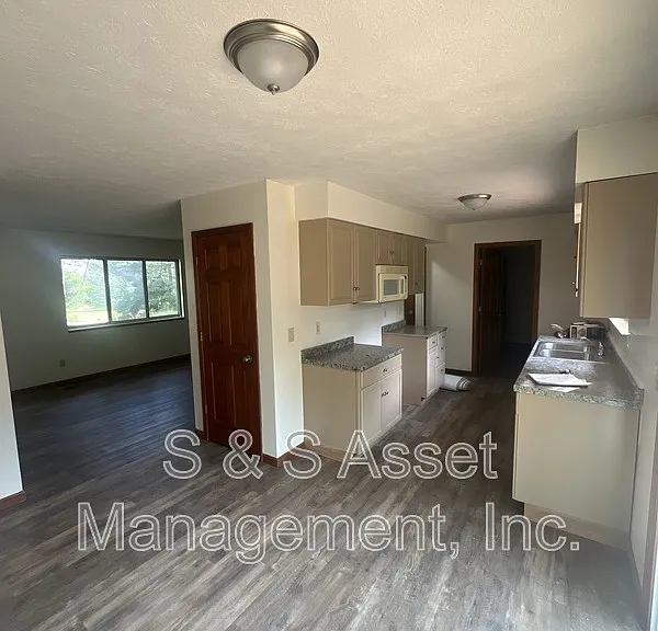 8586 Old M #78 — Photo 10