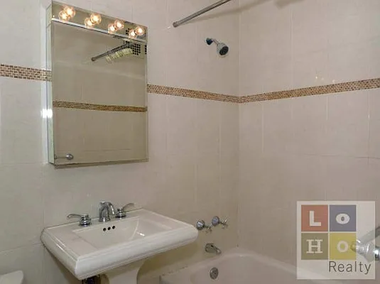 Sold by LoHo Realty | media 8