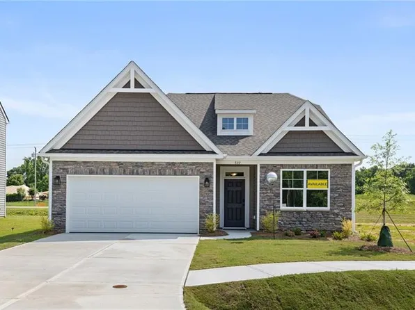 322 Blooming Maple Dr, Kernersville, NC 27284