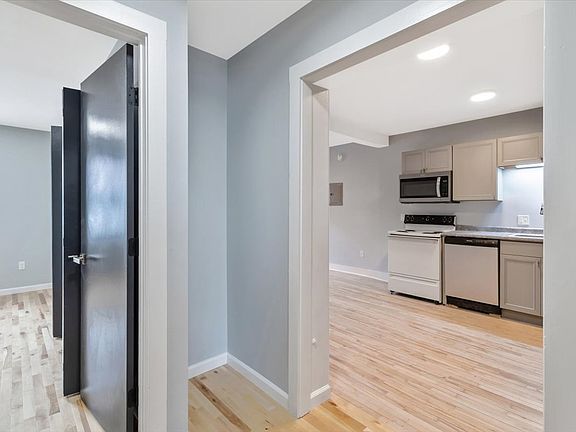 4th image of 134 Pearl St #7