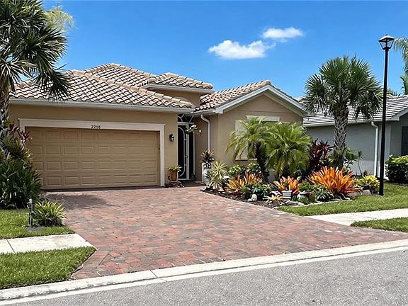 2nd image of 2218 Cara Cara WAY