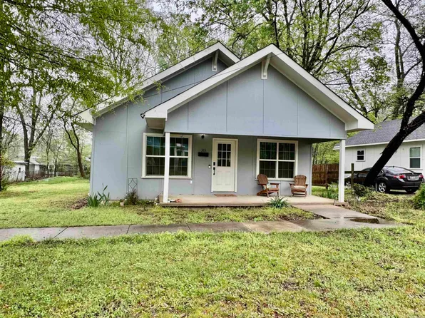 312 N West St, Morrilton, AR 72110