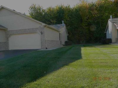 17460 Ava Ct #109, New Boston, MI, 48164