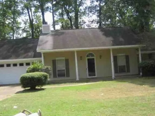 3055 Windwood Cir, Flowood, MS 39232