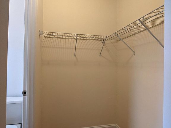 4th image of 1744 N Humboldt Blvd #410