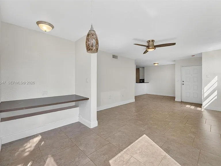2841 N Oakland Forest Dr #110 — Photo 7