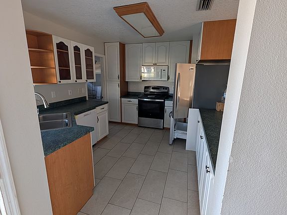 4th image of 5317 28th Ave E