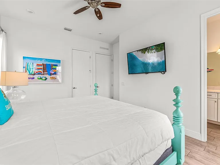 8005 Sand Bar Dr — Photo 17