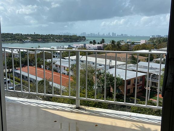 4th image of 6900 Bay Dr APT 7B