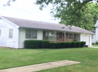 530 S Cherry St, Paxton, IL 60957