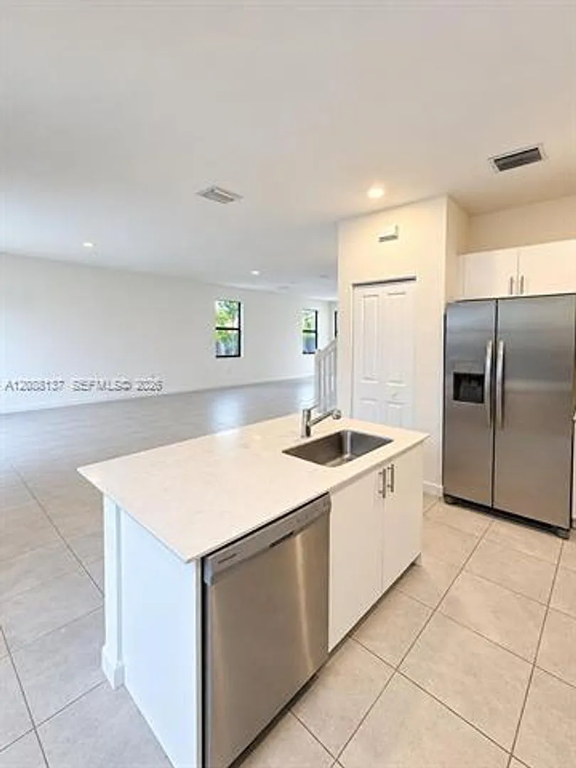 23185 SW 117th Path # 23185, Miami, FL 33170 — Photo 2