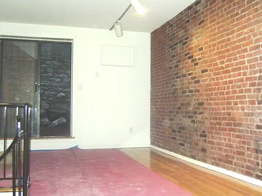 Rented by City Connections Realty | media 20