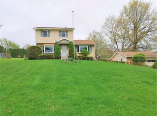 19691 Morris Rd, Meadville, PA 16335