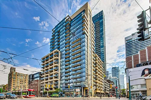 438 King St W #402 Photo 1 438 King St W #402 Photo 1