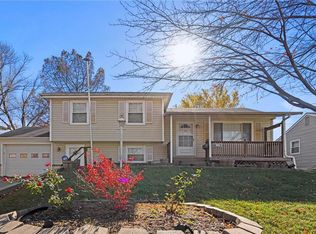7809 NE San Rafael Dr, Kansas City, MO 64119