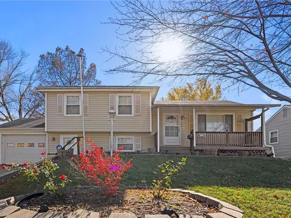 7809 NE San Rafael Dr, Kansas City, MO 64119