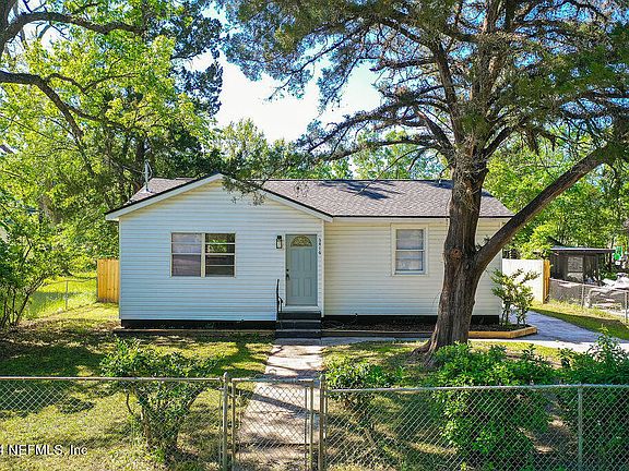2nd image of 3416 GREENBRIER Drive