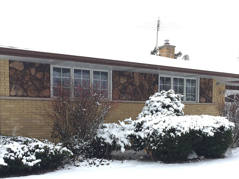 1st image of 640 Patricia Ln