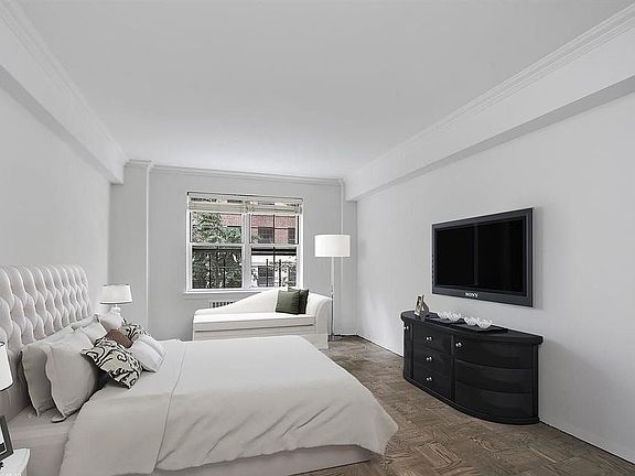 4th image of 11 E 88th St APT 2A