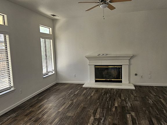 3rd image of 1502 Goshen Ave