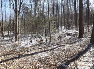 180 Kalmia Rd, Tower City, PA 17980