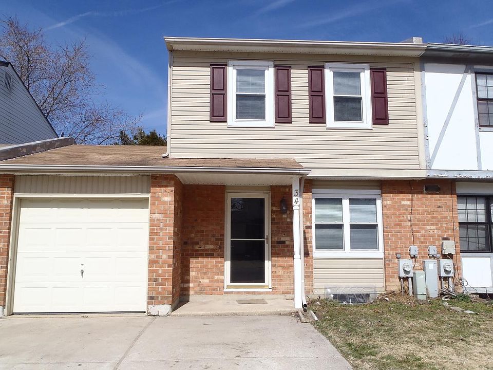 1st image of 34 Bradley Dr