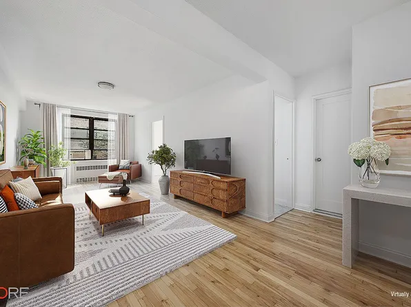 8810 34th Ave APT 5L, Flushing, NY 11372