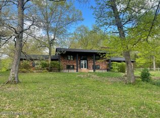 142 Lakeside Dr, Shepherdsville, KY