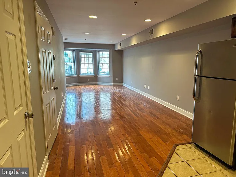 3808 Spring Garden St — Photo 15