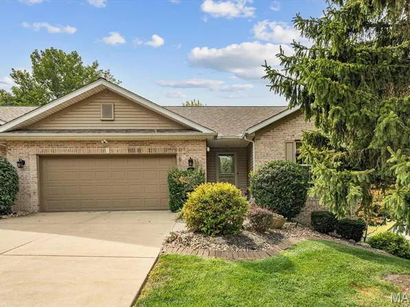 901 Esic Dr, Edwardsville, IL 62025