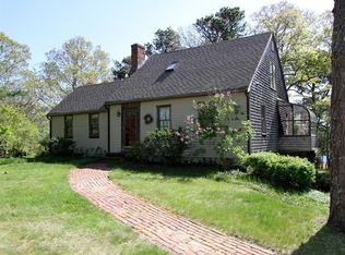 186 Crocker Ln, Brewster, MA 02631