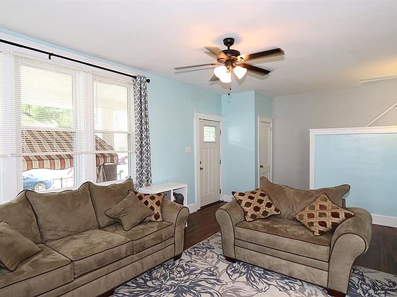 3rd image of 5229 Fenwick Ave