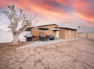 15175 Tacony Rd, Apple Valley, CA 92307