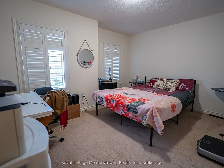 1528 Chretien St — Photo 18