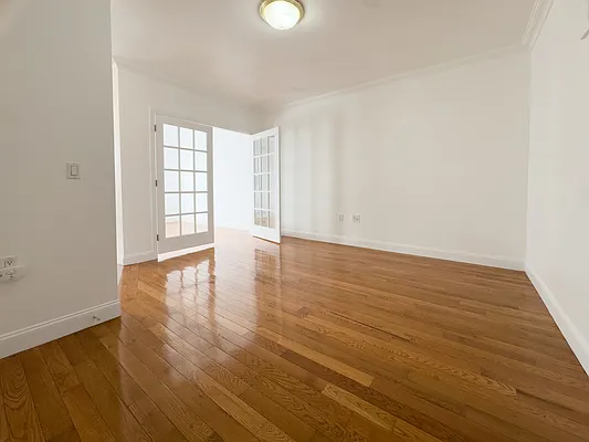 Rented by Bond New York | media 4